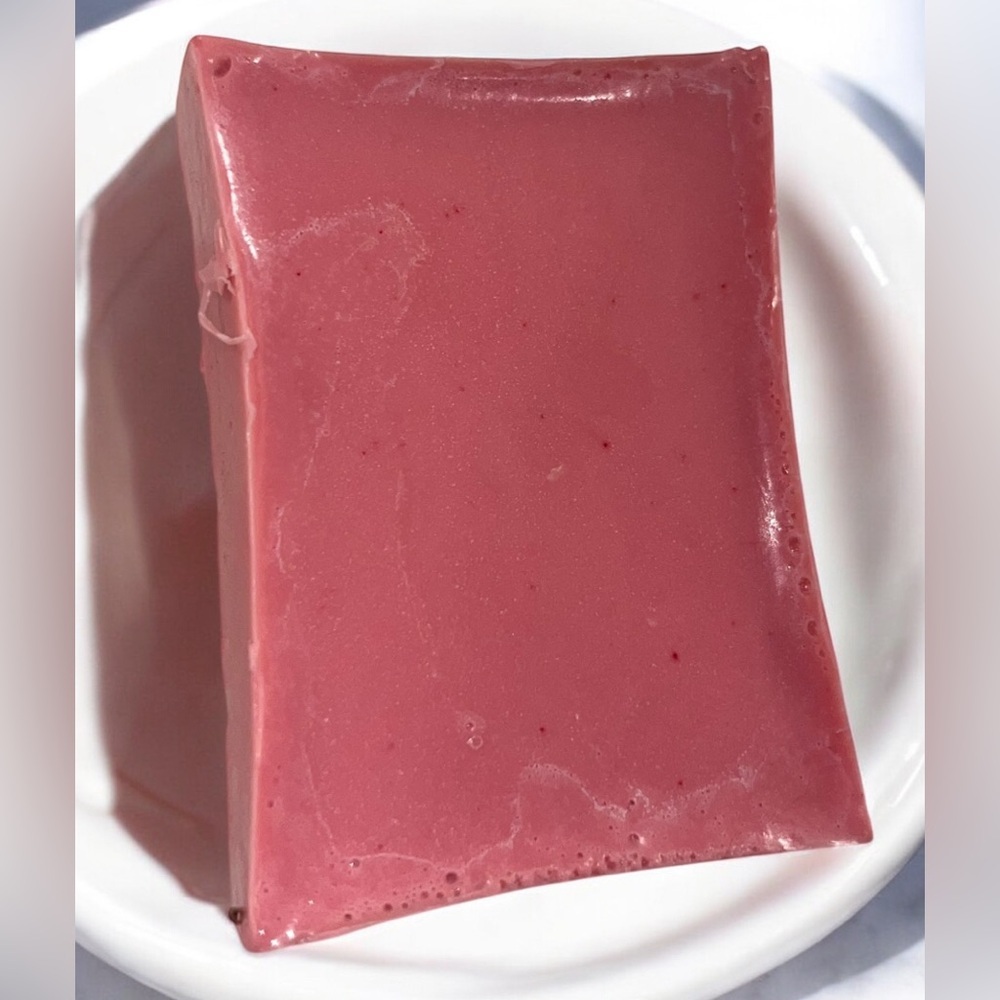 Wild cherry 3D roses handmade soap 2x3 inch 4oz donkey milk & shea butter - Picture 3 of 3